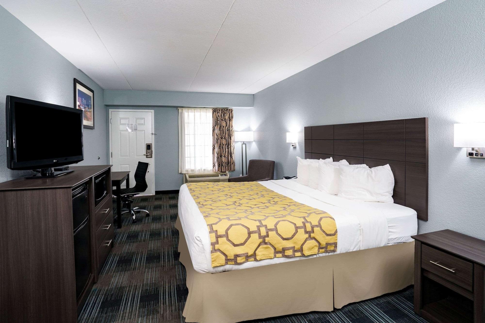 Baymont By Wyndham Gallatin Bagian luar foto