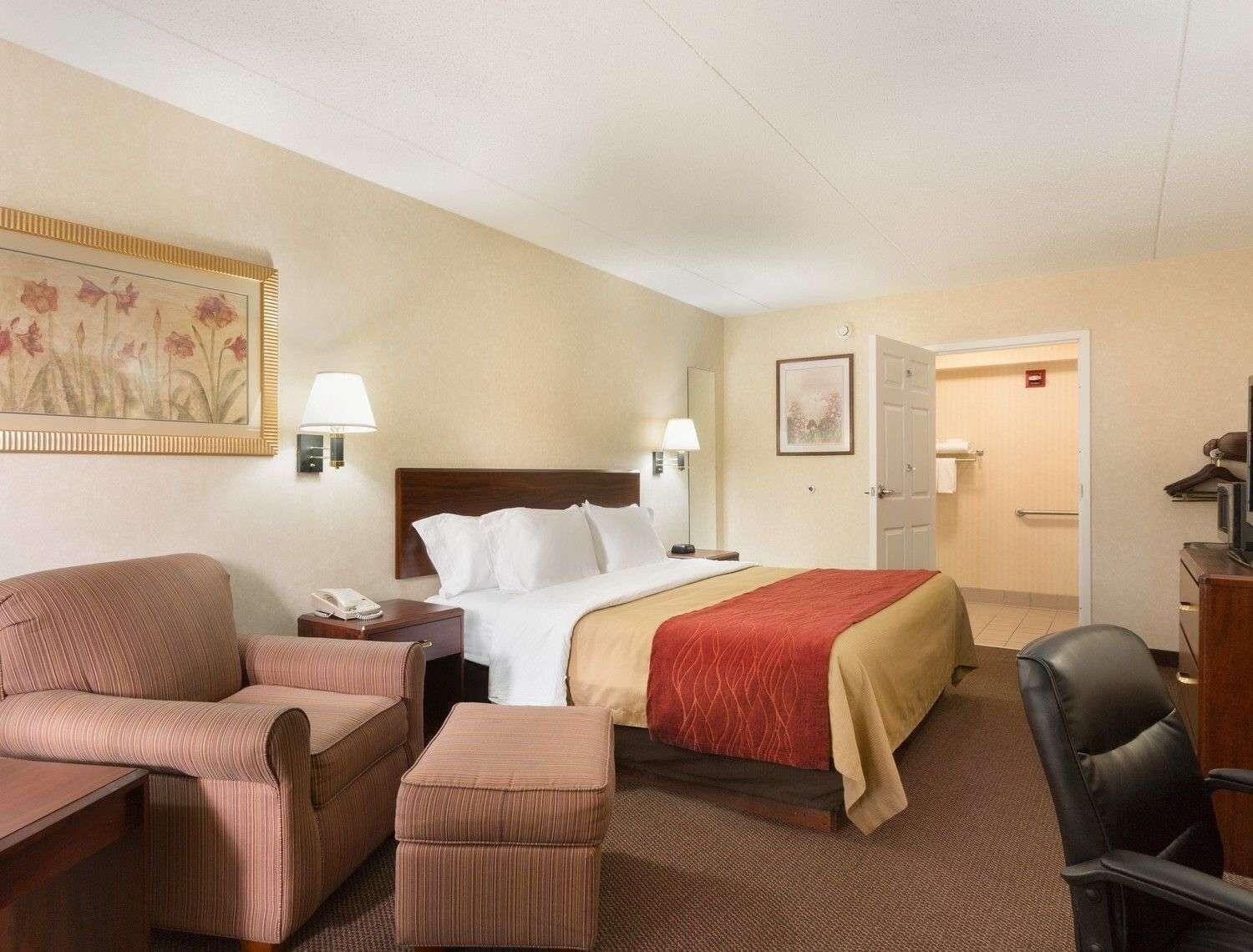 Baymont By Wyndham Gallatin Bagian luar foto