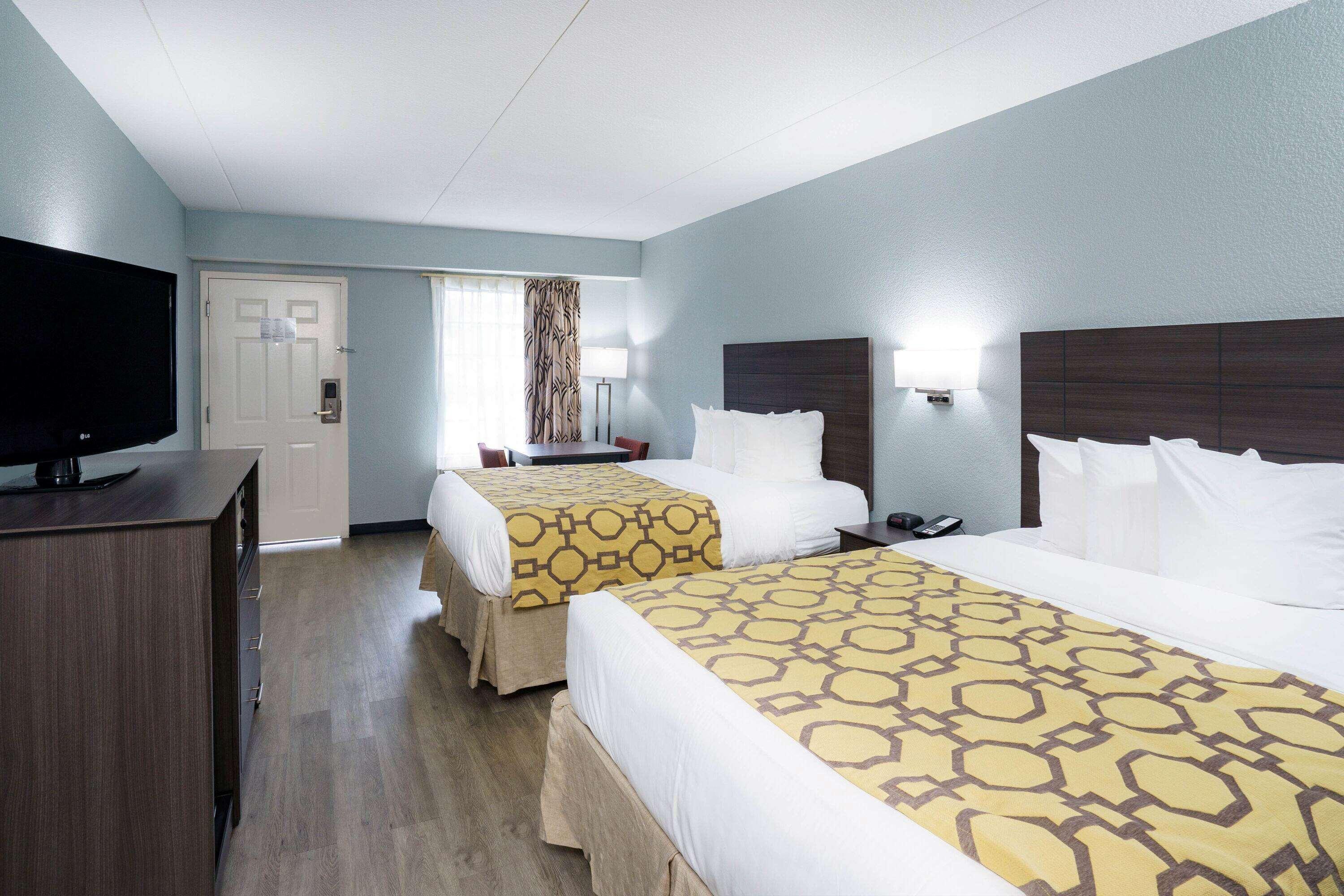 Baymont By Wyndham Gallatin Bagian luar foto