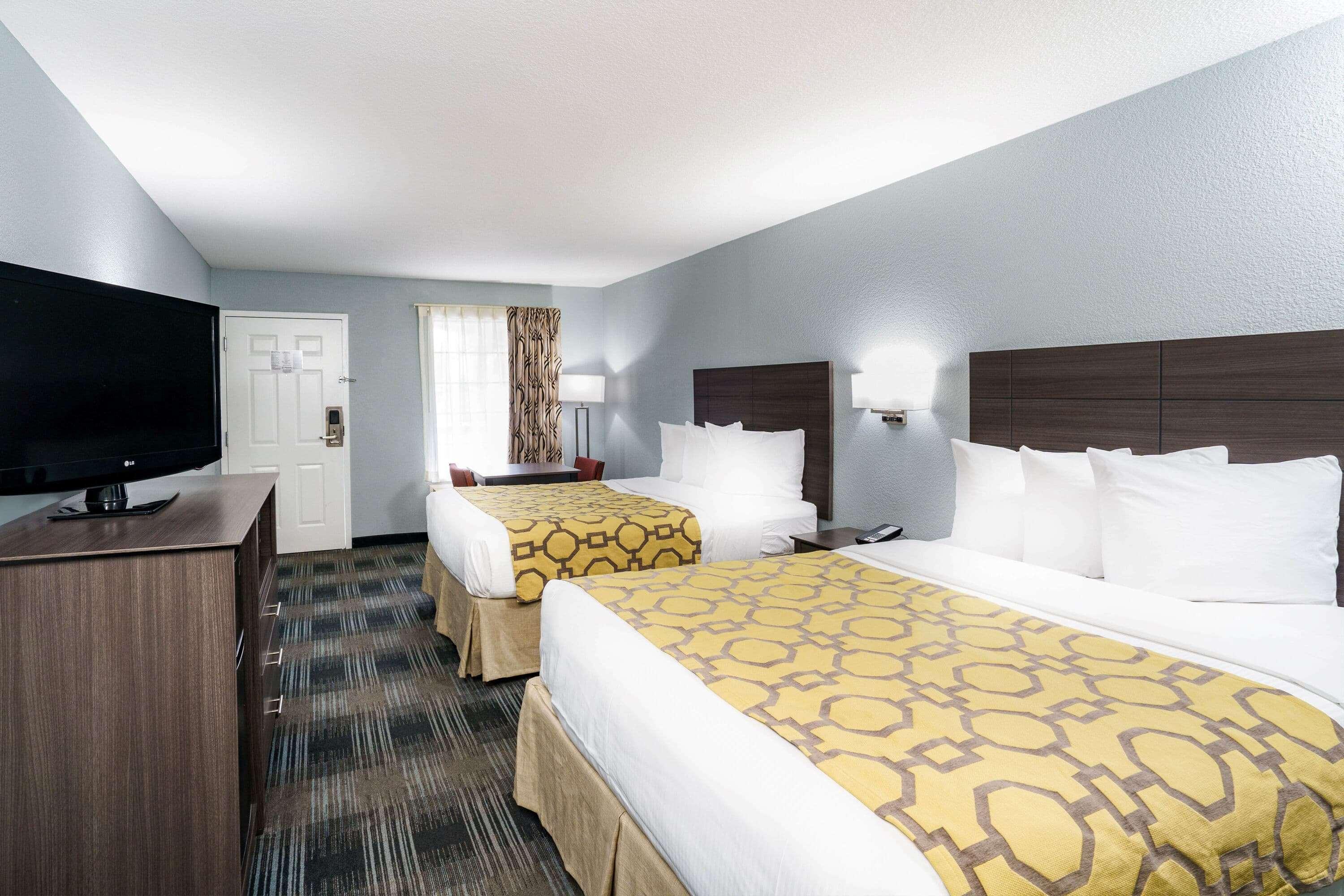 Baymont By Wyndham Gallatin Bagian luar foto