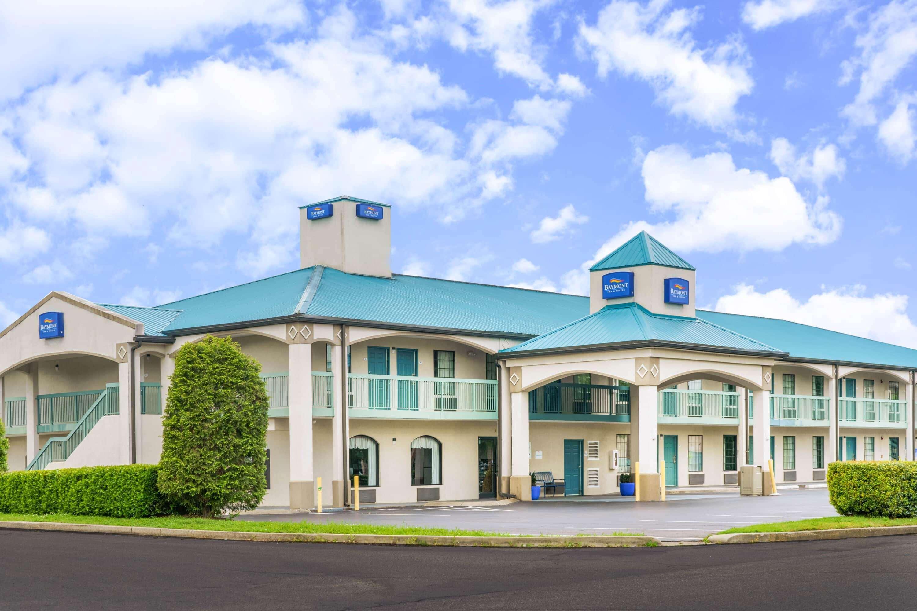Baymont By Wyndham Gallatin Bagian luar foto