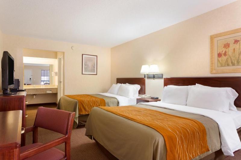 Baymont By Wyndham Gallatin Bagian luar foto